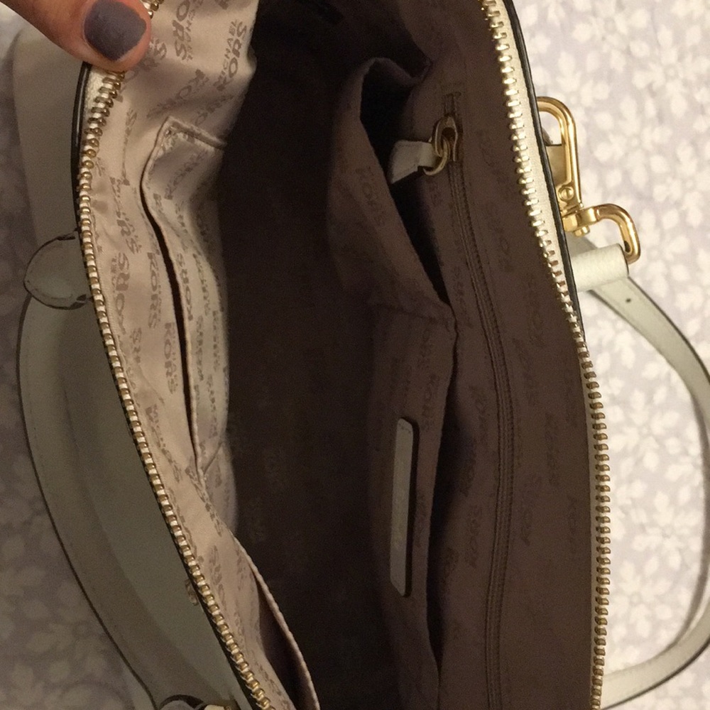 Michael kors handbag - Picture 4 of 4